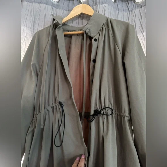 Friful Elegant Olive Women's Trench Coat - Picture 2 of 4
